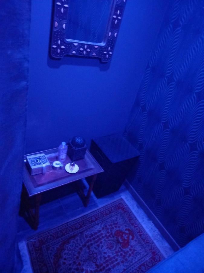 Love Room, Les Nuitees Secretes De Rouen Darnetal Экстерьер фото