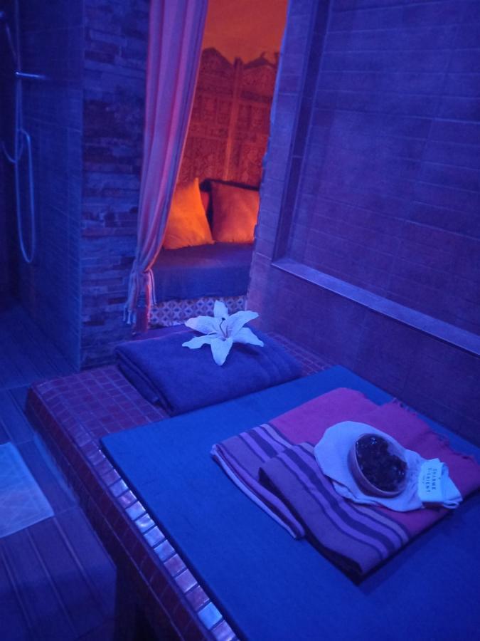Love Room, Les Nuitees Secretes De Rouen Darnetal Экстерьер фото